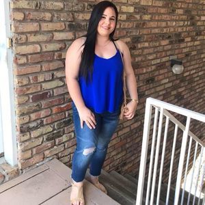 Meet your Posher, Iris